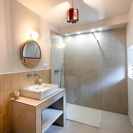 Grande Bastide, Villa