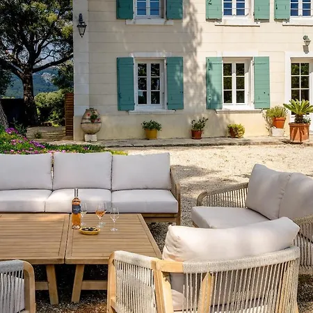 Grande Bastide, Villa *