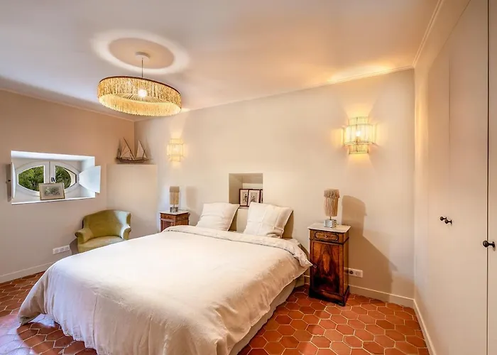 Grande Bastide, Vila Cassis