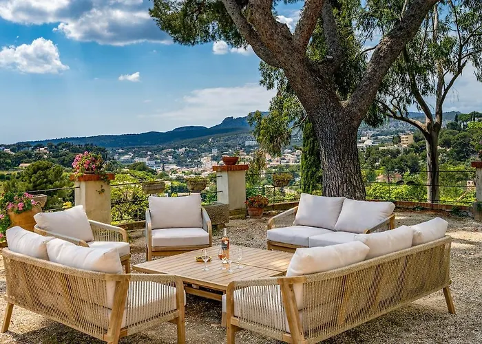 Grande Bastide, Vila Cassis